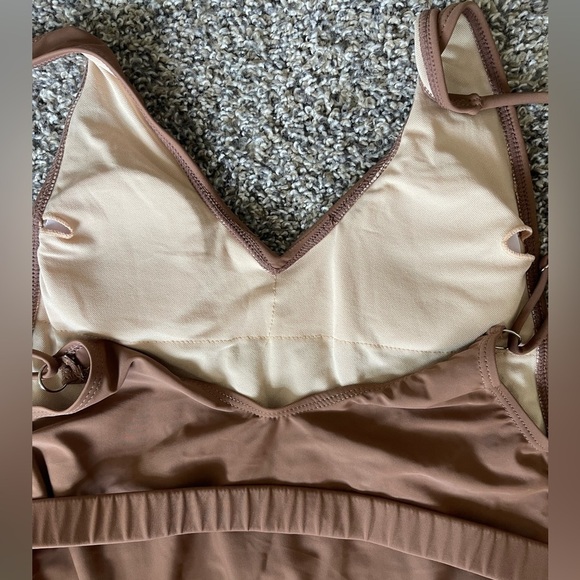 5/$25 NWOT Sexy women’s belted French cut one piece swimsuit size small - Picture 5 of 6